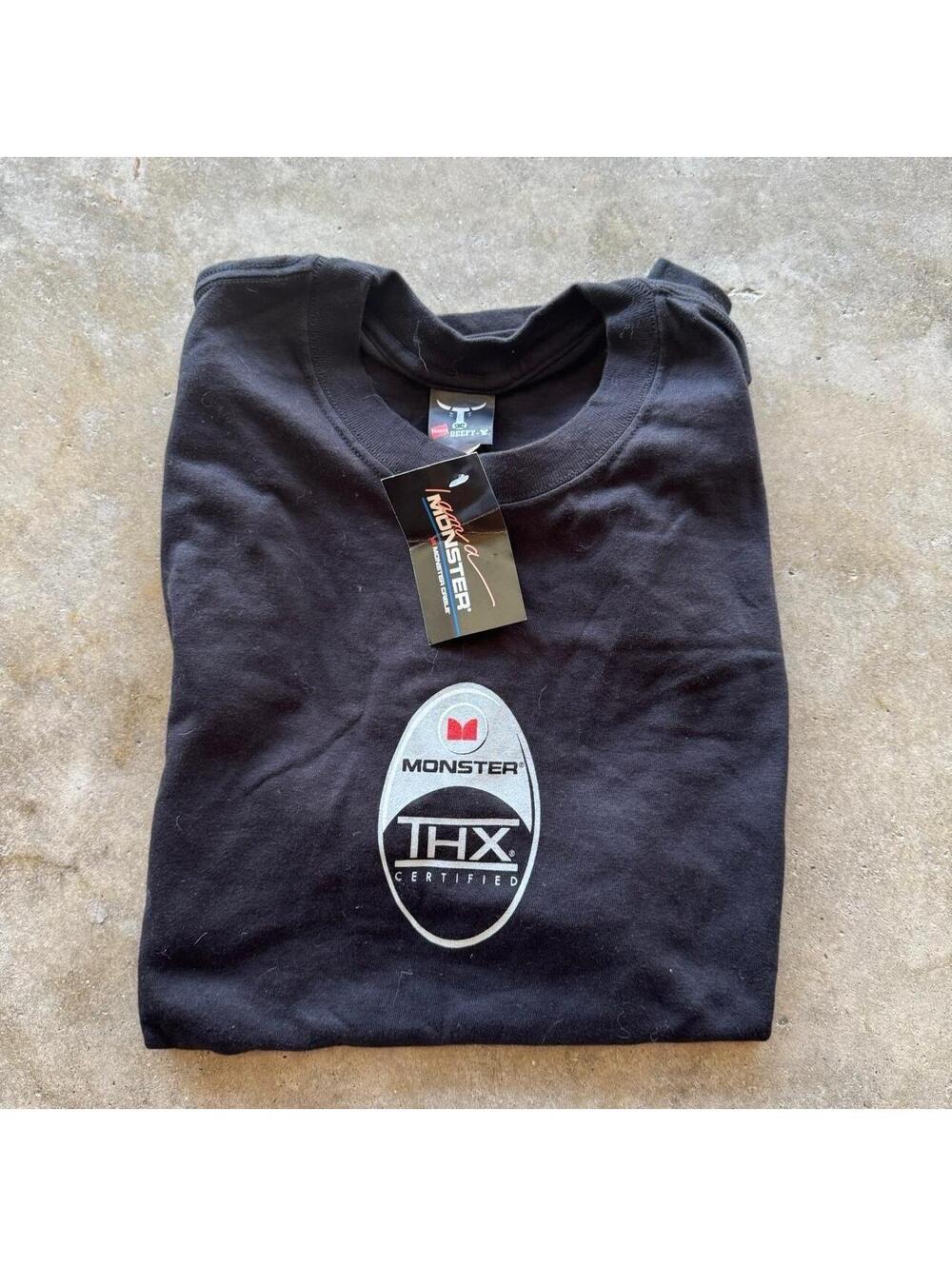 Vintage monster center logo shirt